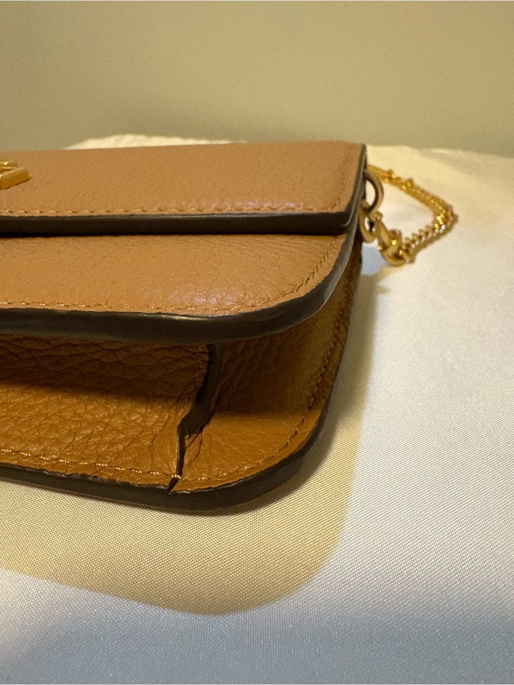 Tory Burch Caramel Britten Pebble Leather Chain Wallet - Picture 13 of 16